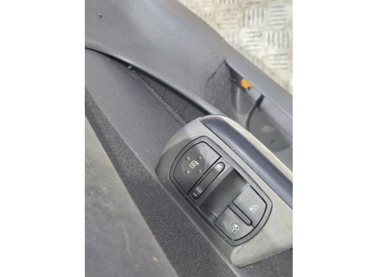 Блок управления стеклоподъемниками к Opel Corsa, 2010г.