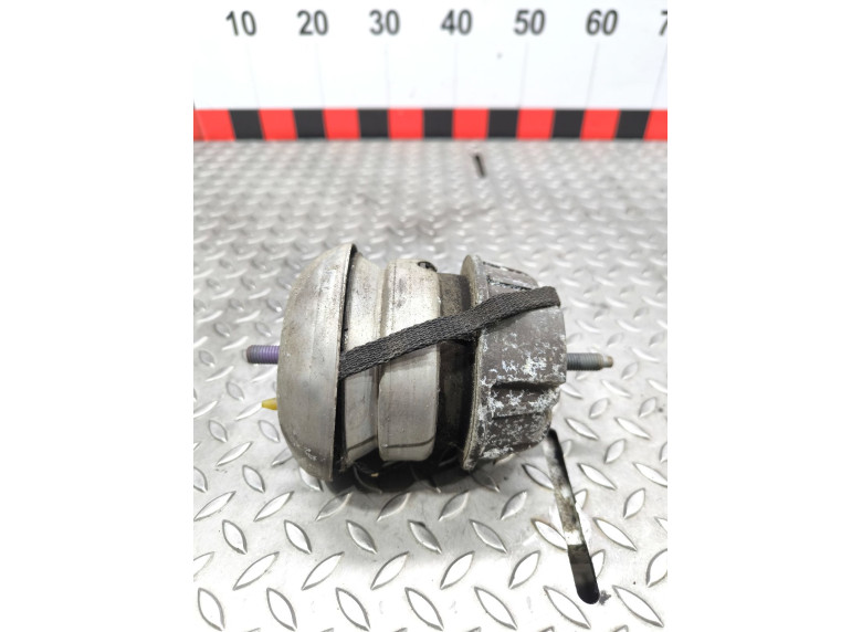 Подушка крепления двигателя к Jaguar S-Type