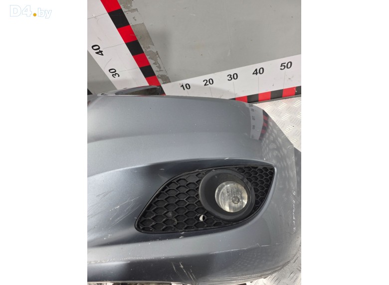 Заглушка (решетка) в бампер передний к Opel Zafira undefined г.