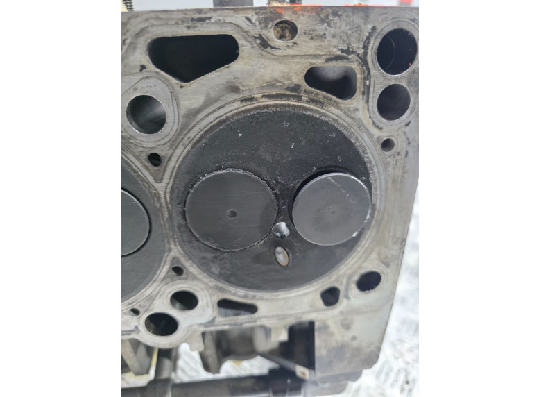 Головка блока цилиндров к Volkswagen Transporter, 2005г.