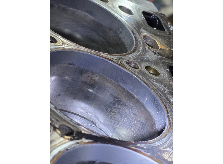 Блок цилиндров к Блок цилиндров к Renault Master undefined г. Master