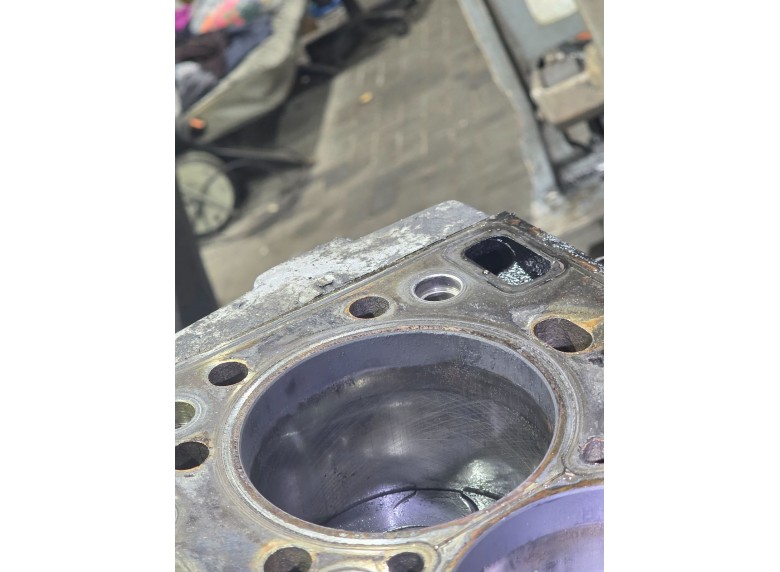 Блок цилиндров к Блок цилиндров к Renault Master undefined г. Master