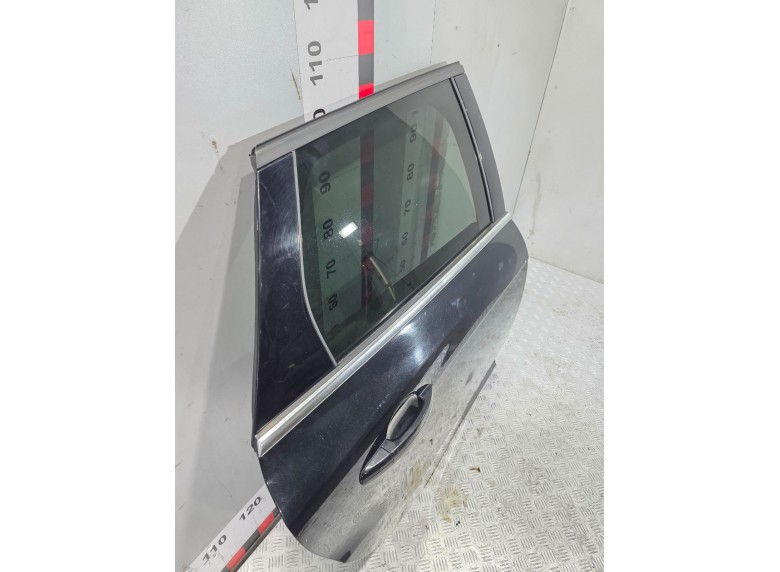 Дверь задняя правая к Дверь задняя правая к Ford Focus undefined г. Focus