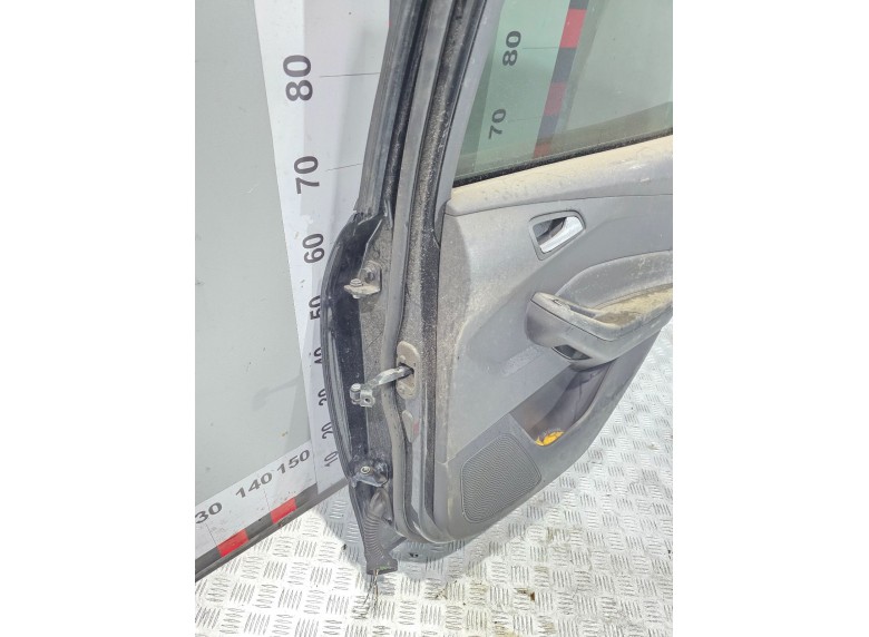 Дверь задняя правая к Дверь задняя правая к Ford Focus undefined г. Focus