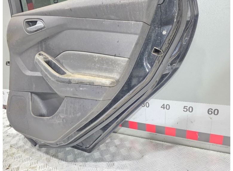 Дверь задняя правая к Дверь задняя правая к Ford Focus undefined г. Focus