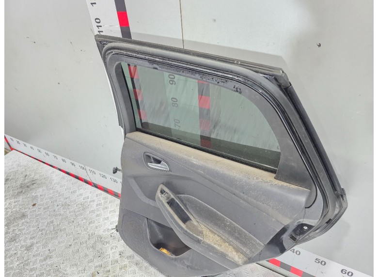 Дверь задняя правая к Дверь задняя правая к Ford Focus undefined г. Focus