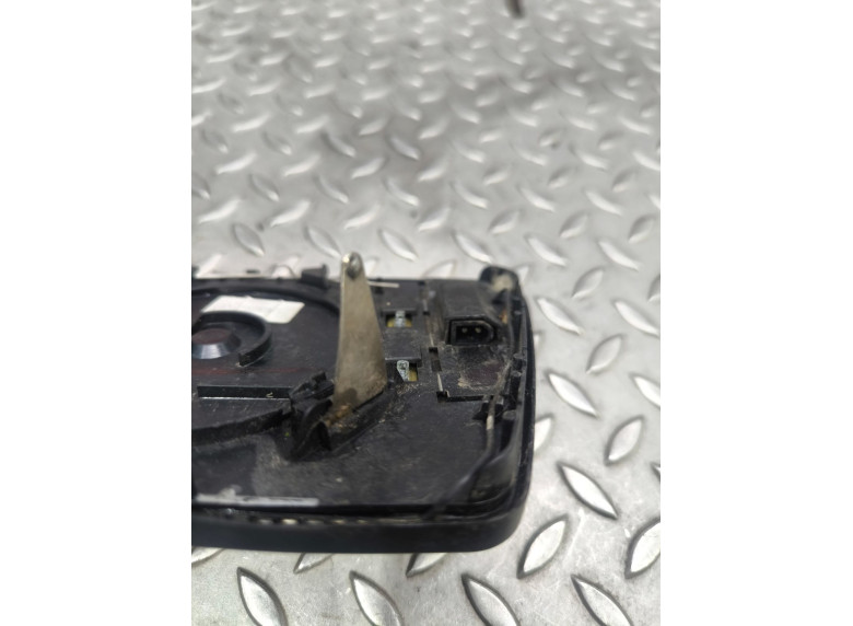 Стекло зеркала наружного правого к Mercedes S W220, 2004г.