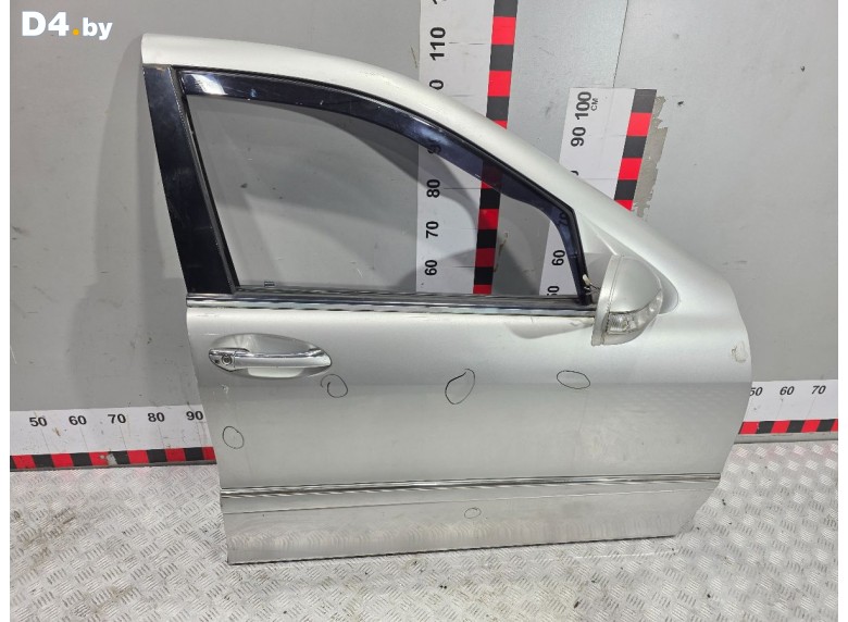 Дверь передняя правая к Mercedes SW220 undefined г.