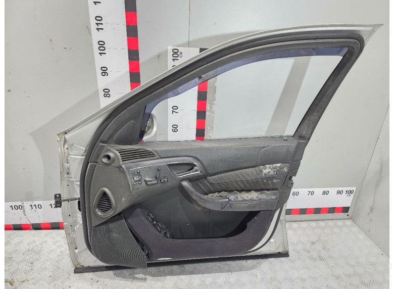 Дверь передняя правая к Mercedes S W220, 2004г.