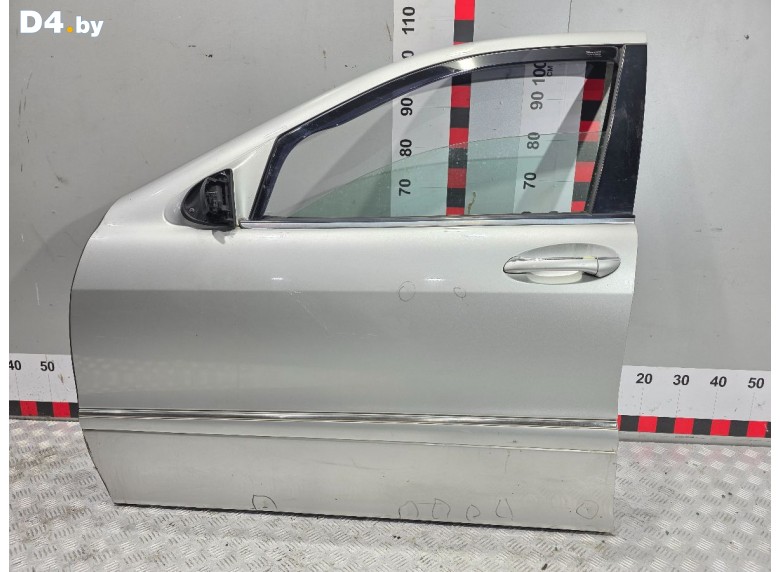 Дверь передняя левая к Mercedes SW220 undefined г.