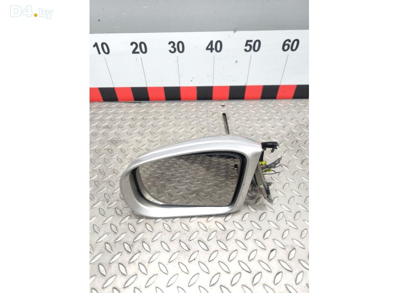 Зеркало наружное левое к Mercedes SW220 undefined г.