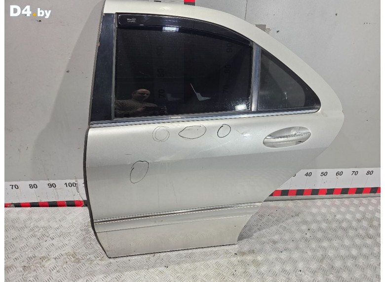 Дверь задняя левая к Mercedes SW220 undefined г.