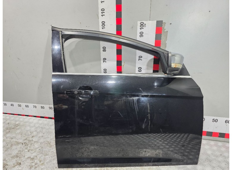 Замок двери передней правой к Ford Focus