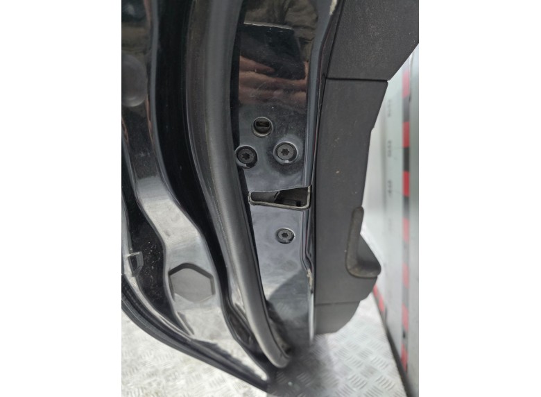 Замок двери задней левой к Ford Focus