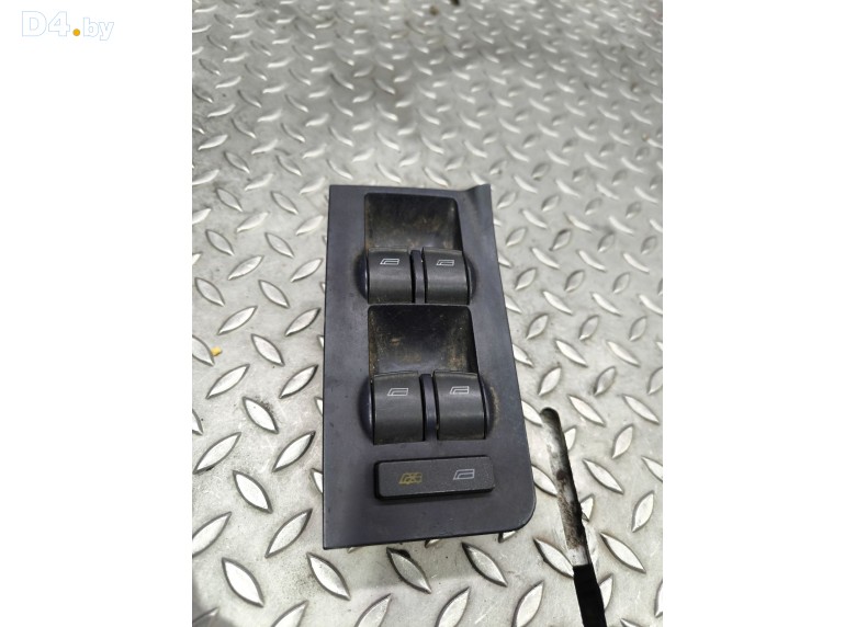 Блок управления стеклоподъемниками к Audi A6 undefined г.