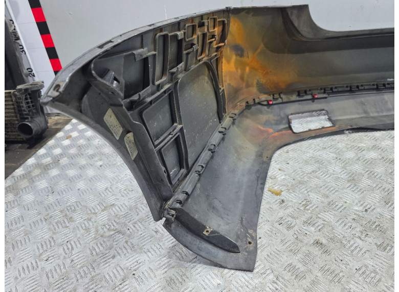 Бампер задний к Volkswagen Golf, 2008г.