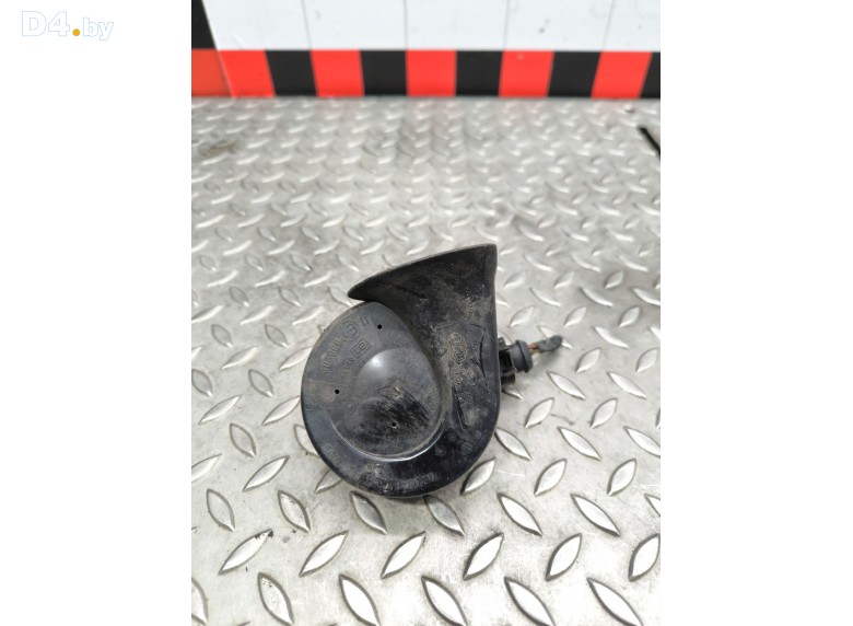 Сигнал (клаксон) к Audi A4 undefined г.