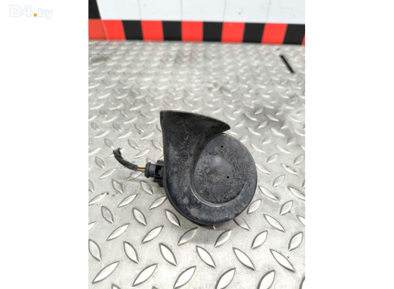 Сигнал (клаксон) к Audi A4 undefined г.