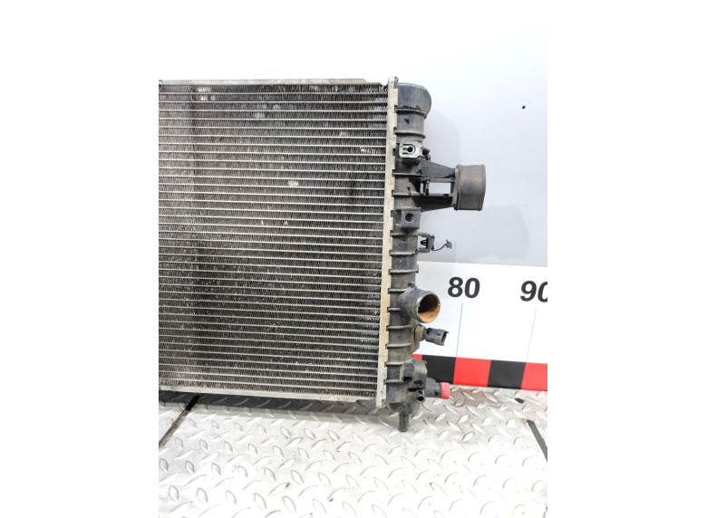 Радиатор (основной) к Opel Astra, 2005г.