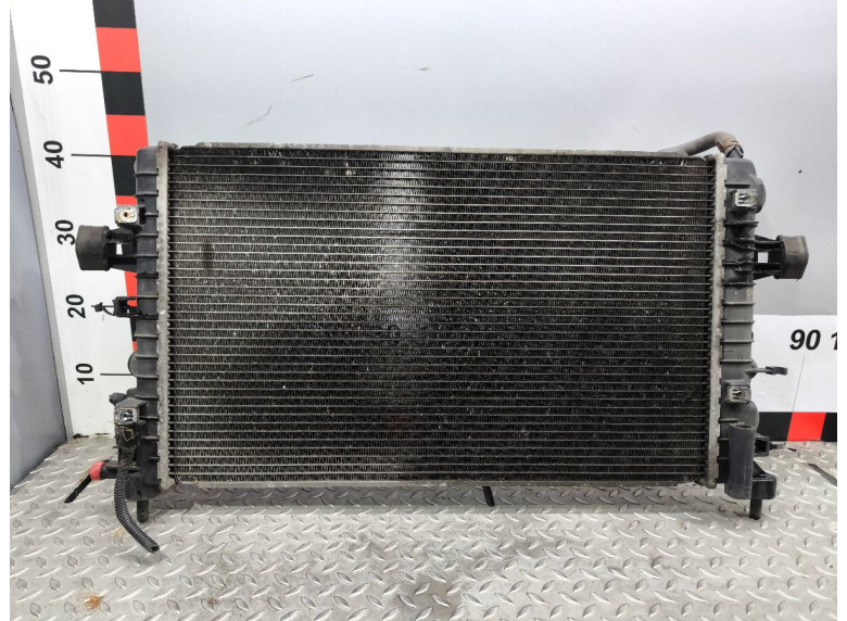 Радиатор (основной) к Opel Astra, 2005г.