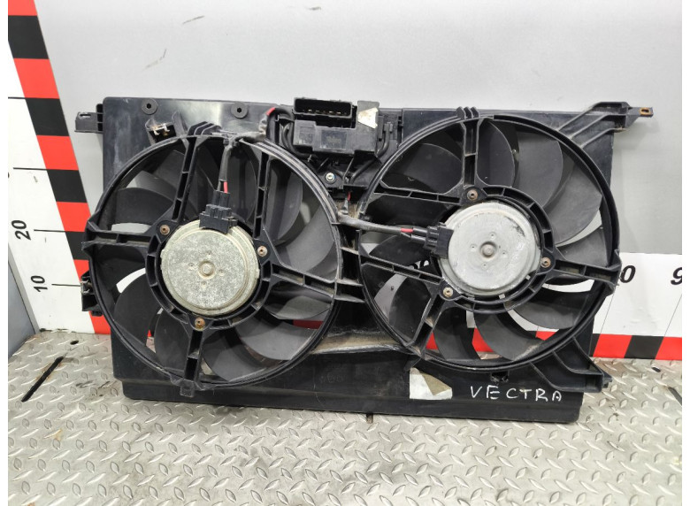 Вентилятор радиатора к Opel Vectra, 2004г.