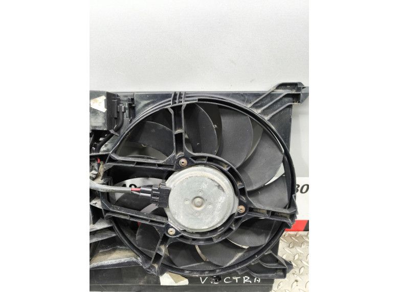 Вентилятор радиатора к Opel Vectra, 2004г.