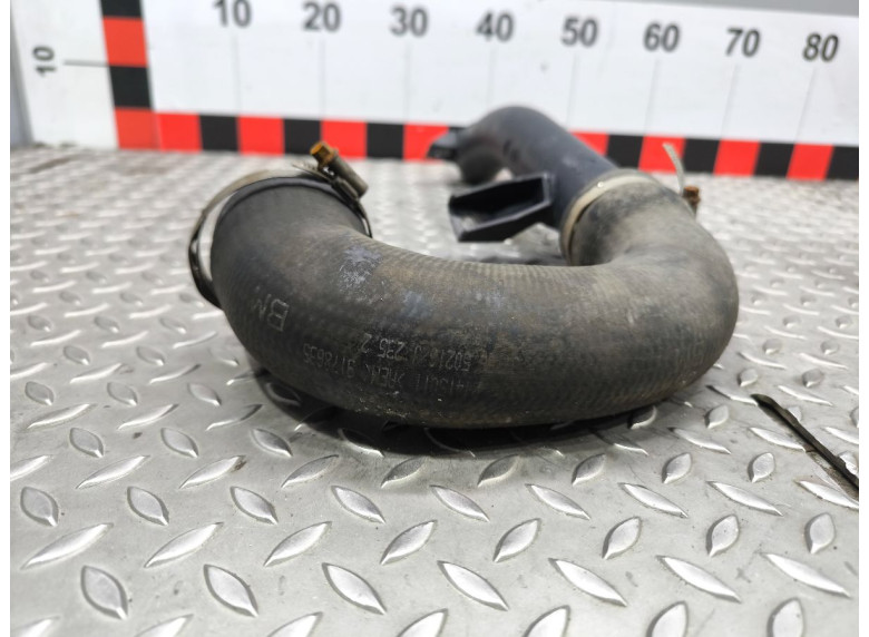 Патрубок интеркулера к Opel Vectra, 2004г.