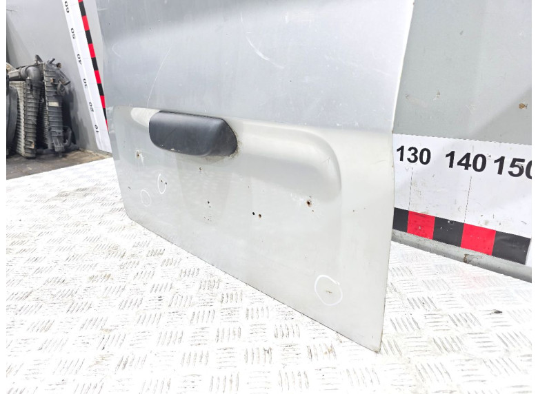 Дверь задняя распашная левая к Renault Trafic, 2004г.