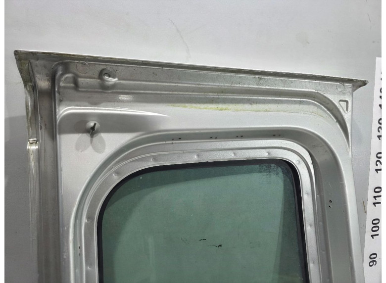 Дверь задняя распашная левая к Renault Trafic, 2004г.