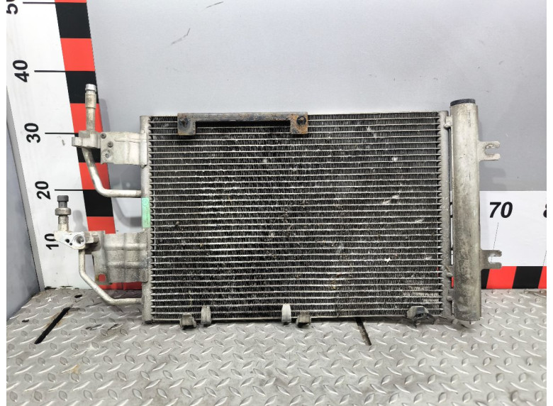 Радиатор кондиционера к Opel Astra, 2007г.