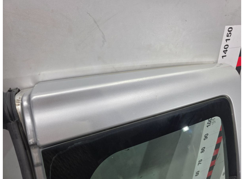 Дверь задняя распашная правая к Opel Vivaro, 2004г.