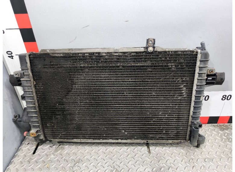 Радиатор (основной) к Opel Astra, 2007г.