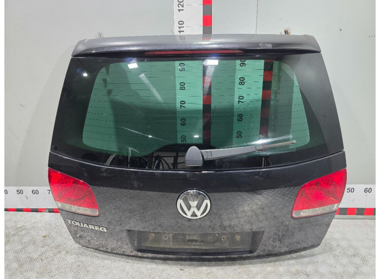 Стекло заднее к Volkswagen Touareg, 2005г.