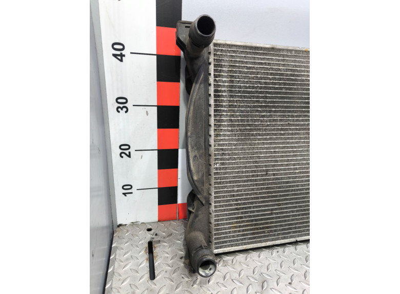 Радиатор (основной) к Audi A4, 2005г.