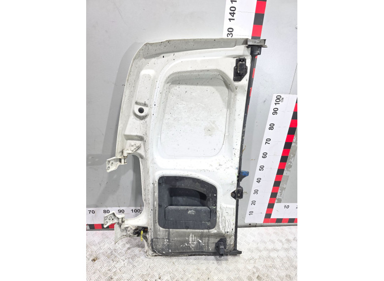 Дверь задняя распашная правая к Citroen Berlingo, 2010г.