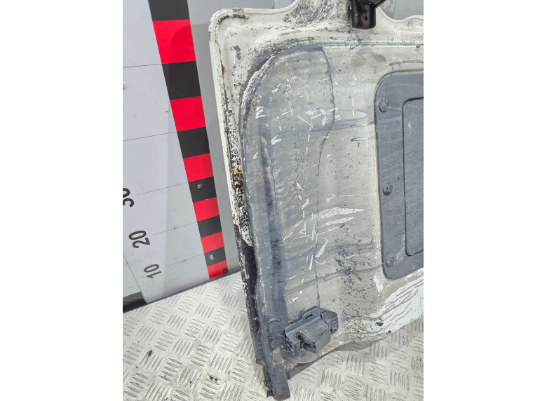 Дверь задняя распашная правая к Citroen Berlingo, 2010г.