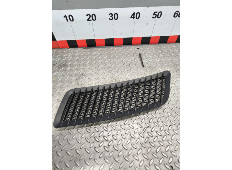 Решетка капота к Mercedes Sprinter, 2010г.