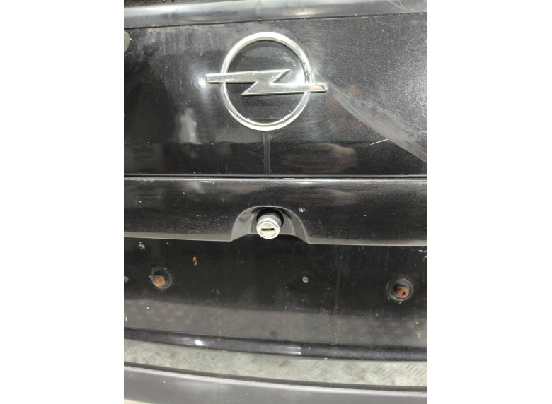 Кнопка открытия багажника к Opel Zafira, 2003г.