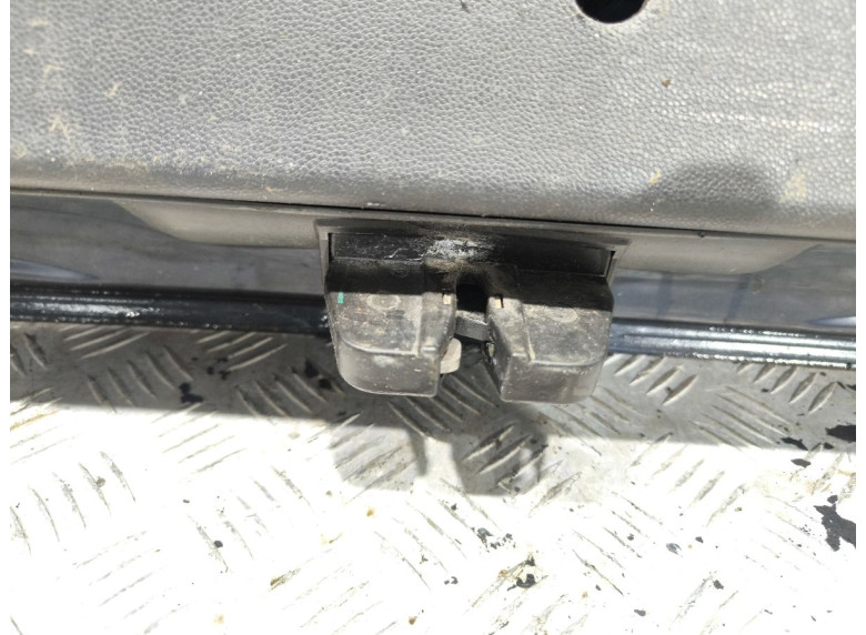 Замок багажника к Opel Astra, 2007г.