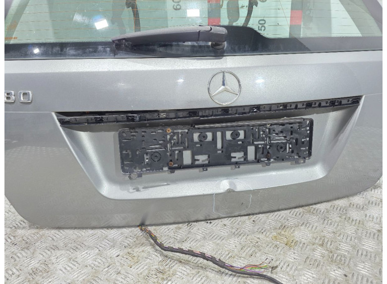 Крышка багажника (дверь 3-5) к Mercedes C W204, 2012г.