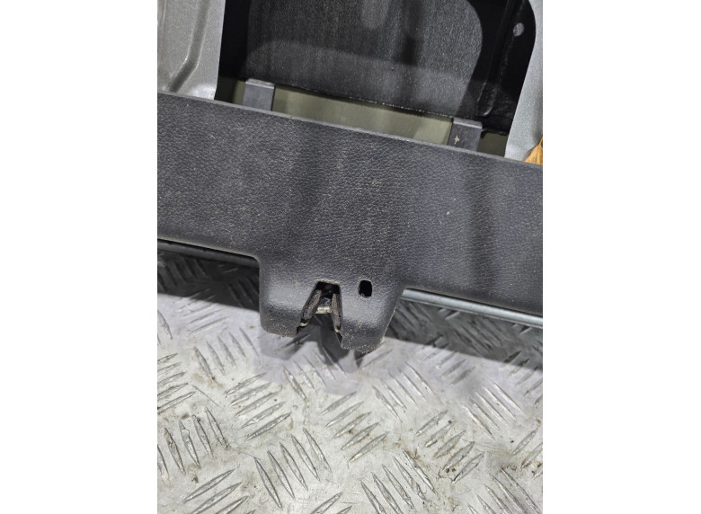 Замок багажника к Mercedes C W204, 2012г.