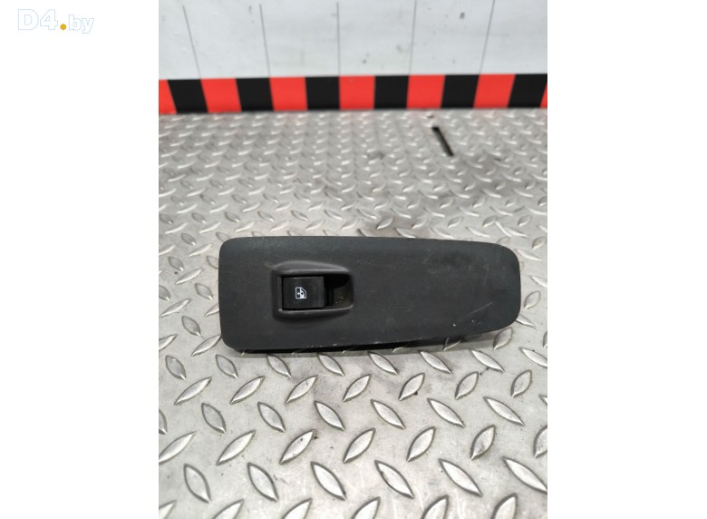 Кнопка стеклоподъемника переднего правого к Peugeot Boxer undefined г.