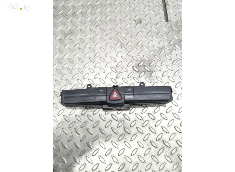 Кнопка аварийной сигнализации к Mercedes Sprinter undefined г.