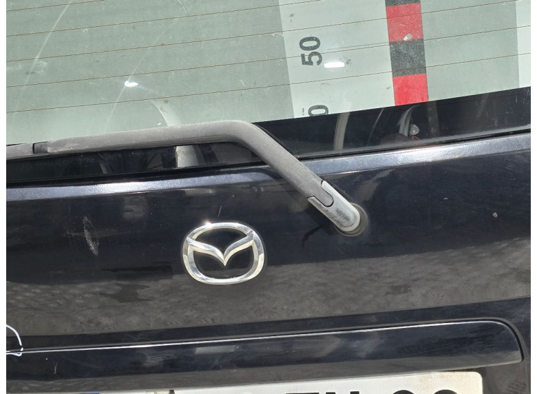 Моторчик заднего стеклоочистителя (дворника) к Mazda Demio, 2000г.