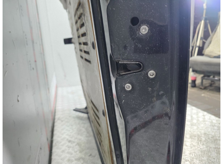 Замок двери сдвижной к Замок двери сдвижной к Mercedes VitoW639 undefined г. Vito W639