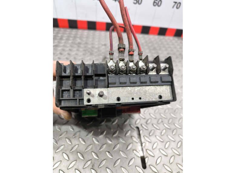 Блок предохранителей к Volkswagen Golf, 2008г.