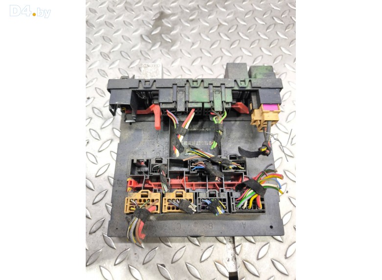 Блок бортовой сети (блок управления BCM) к Volkswagen Touran undefined г.