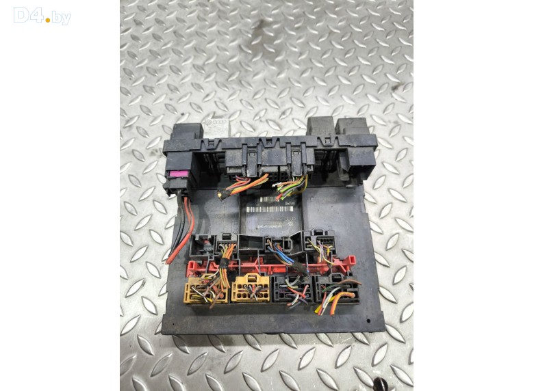 Блок бортовой сети (блок управления BCM) к Volkswagen Passat undefined г.