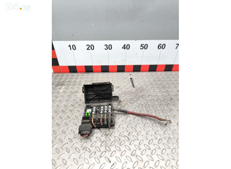 Блок предохранителей к Volkswagen Sharan undefined г.