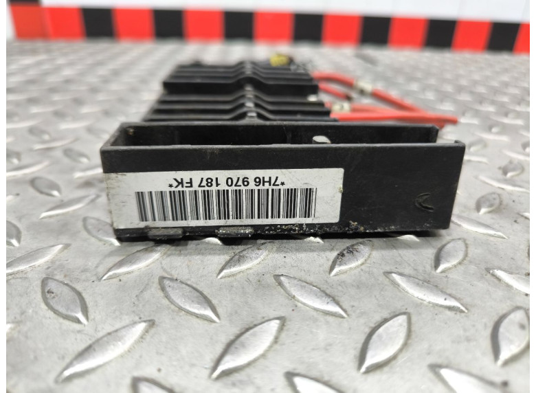 Блок предохранителей к Volkswagen Transporter, 2007г.